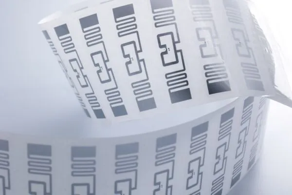 ​Kawalan Akses: RFID lwn Biometrik