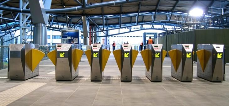 Bagaimana untuk Memilih dan Mengoptimumkan Turnstiles Flap Pintar untuk Meningkatkan Pengurusan Keselamatan?