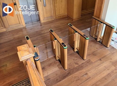 Projek Turnstile Buaian Kayu Tersuai Dihantar oleh ZOJE untuk Muzium Tempatan Romania