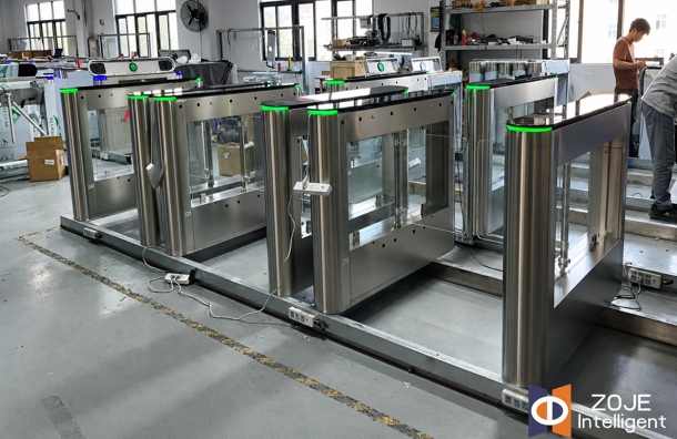 Piawaian Pembuatan ZOJE untuk Turnstile Swing Dibekalkan kepada Pelanggan Ecuador
